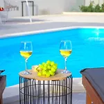 San Villa *