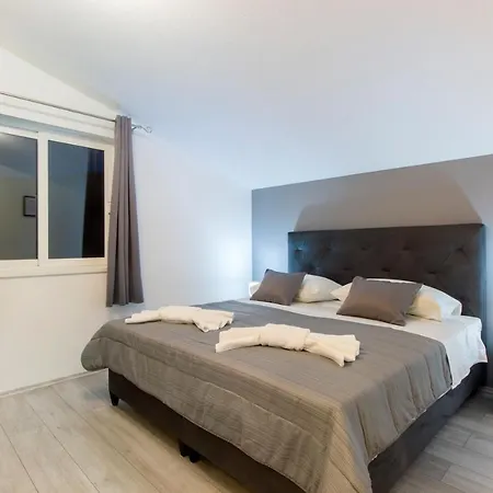 San Villa Dograde
