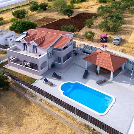San Villa *